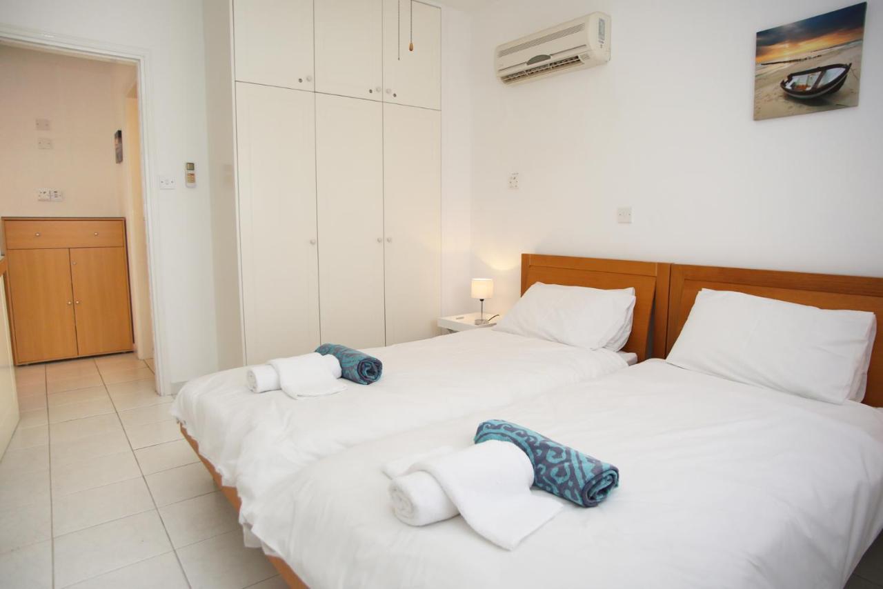 Apartment Iris Village Kato Pafos Zewnętrze zdjęcie